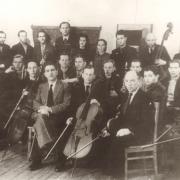 Коллектив оркестра радиокомитета г. Петрозаводска. В центре - Л.Я. Теплицкий.